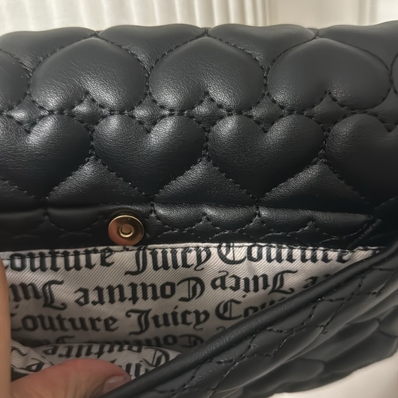 Juicy Couture NWT handle/Shoulder/Crossbody Heart Bag - Picture 7 of 17
